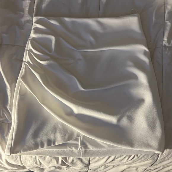 Zara skirt - Picture 1 of 3